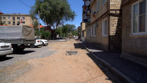 В Дербенте благоустраивают двор по ул. Г. Гасанова, 4А