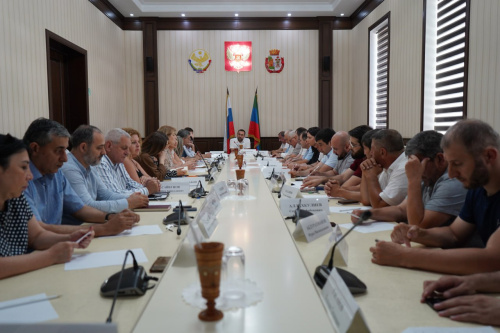 В администрации Дербента прошло аппаратное совещание 
