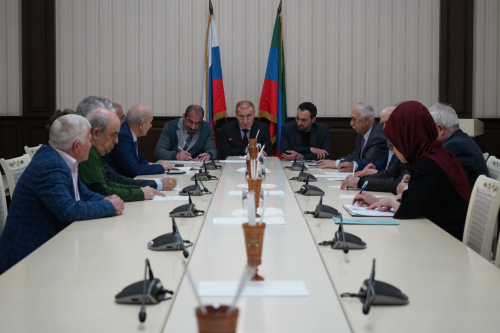Состоялось первое заседание Совета старейшин Дербента 