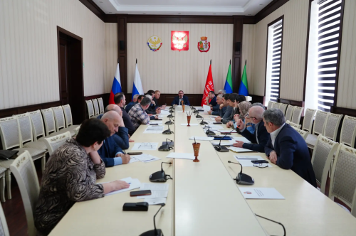 Дербент готовится к важному заседанию: отчет главы, новый Устав, земельный налог в проекте повестки дня.