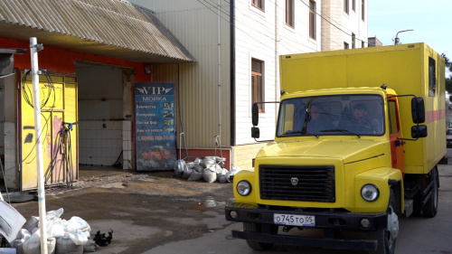 В Дербенте отключают автомойки от сетей водоснабжения за нарушения